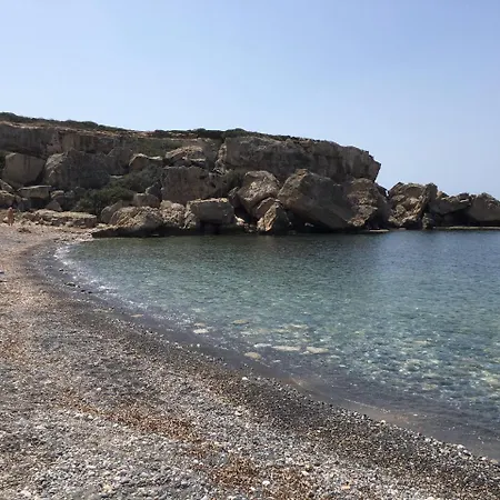 1 1 Kering * Agios Amvrosios (Kyrenia)