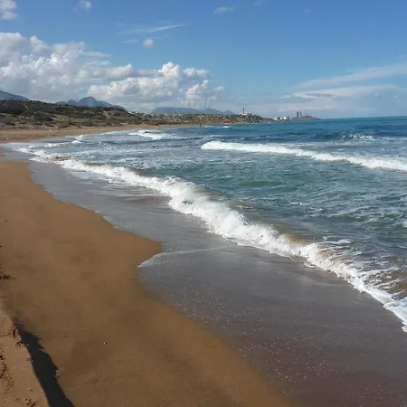 1 1 Kering * Agios Amvrosios (Kyrenia)